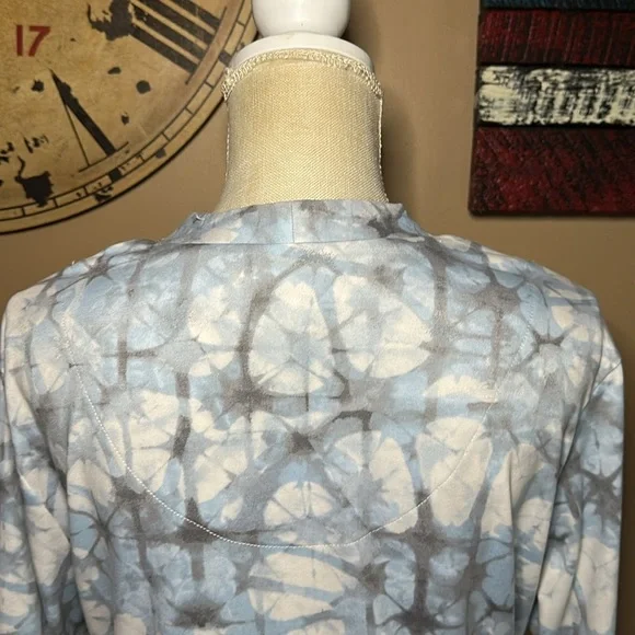 Ruby Rd. Women’s Blue and Gray Embellished Top Size Large - Picture 6 of 9